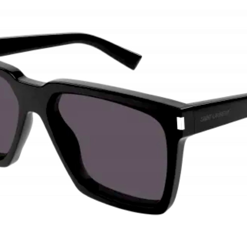 Saint Laurent SL610 Sunglasses 

Worn one time